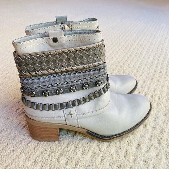 Carlos ankle boots zipper US 6M embellished gray booties biker southwestern - Picture 4 of 10